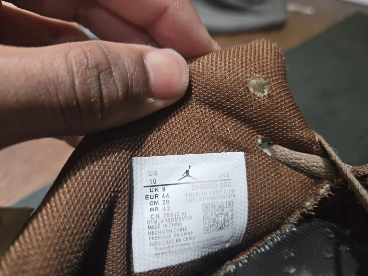 Air Jordan 6 Retro Travis Scott Shoes - photo 4