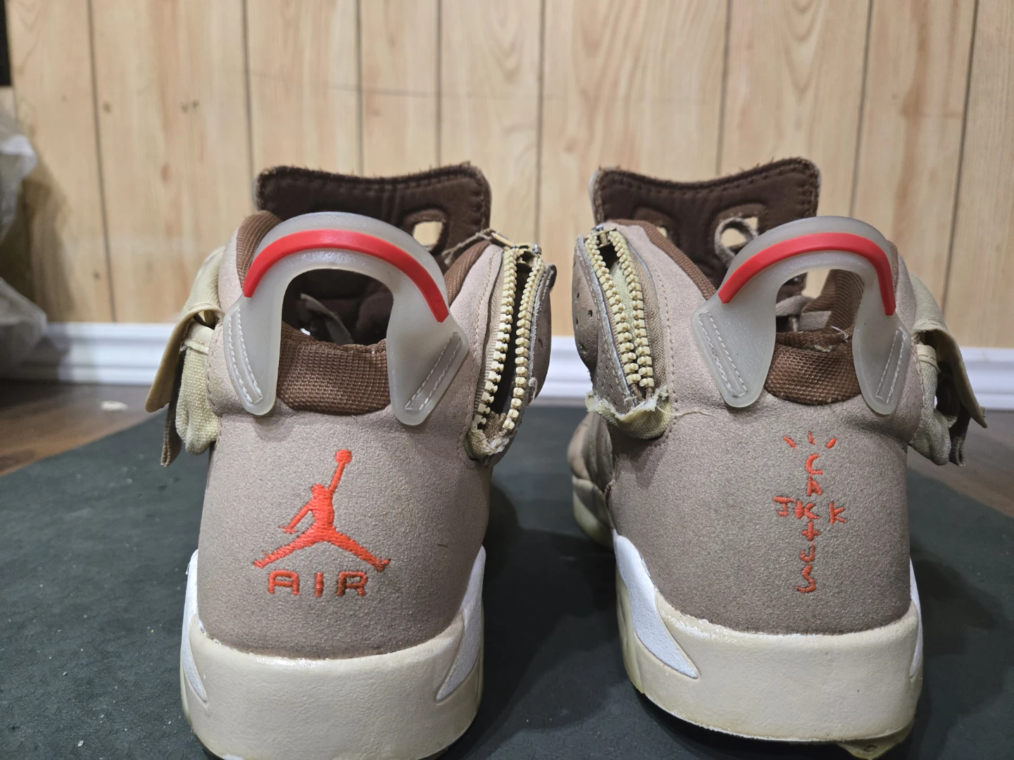 Air Jordan 6 Retro Travis Scott Shoes