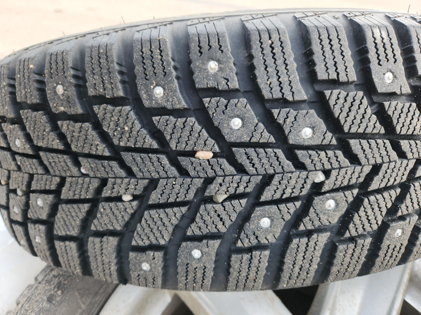 Sailun Ice Blazer WSTX Winter Tires with Studs - photo 4
