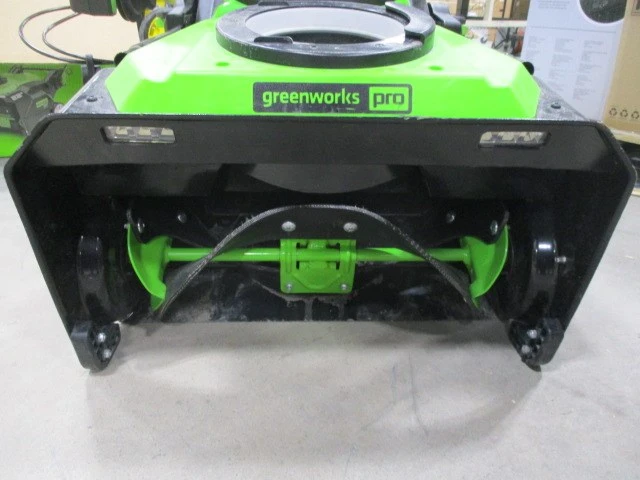 Greenworks Pro 22" 80V Snow Blower - photo 3