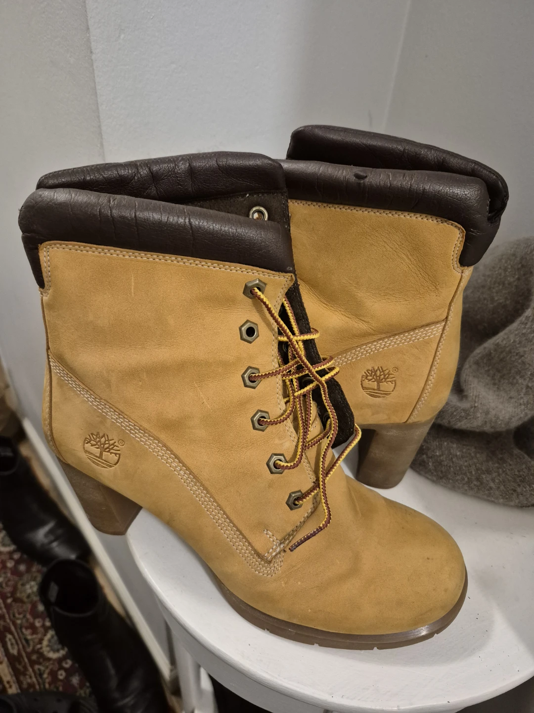Timberland Heeled Lace-Up Boots - Tan Suede