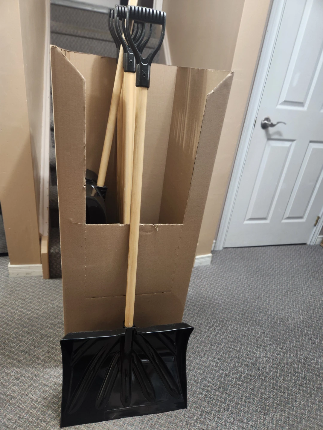 Brand New 18" Inch Snow Shovels