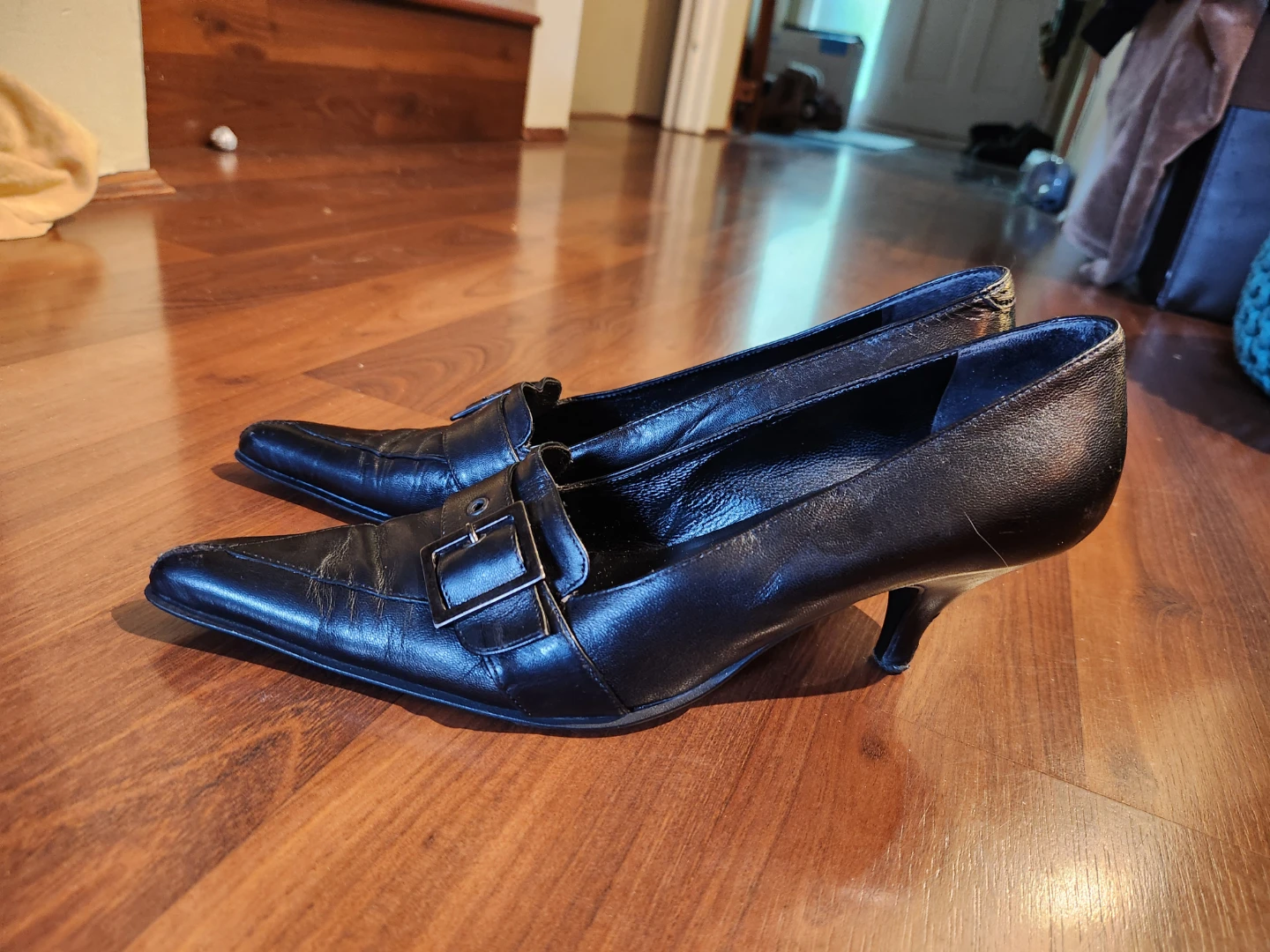 Franca Giana Black Leather Buckle Heels - photo 3