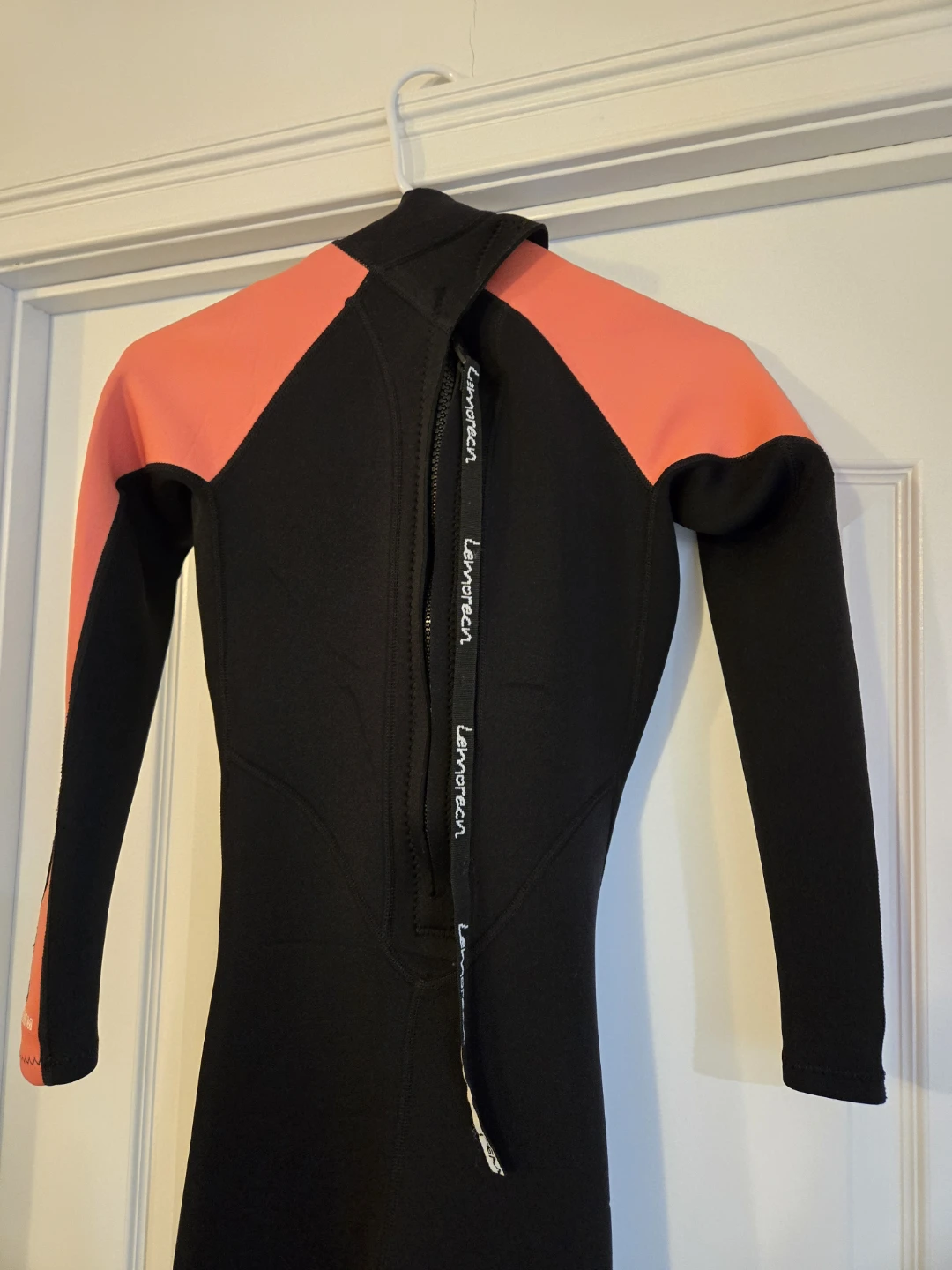 Lemorecn Long sleeves Women's Wetsuit (Black and Orange) Size 8 - photo 3
