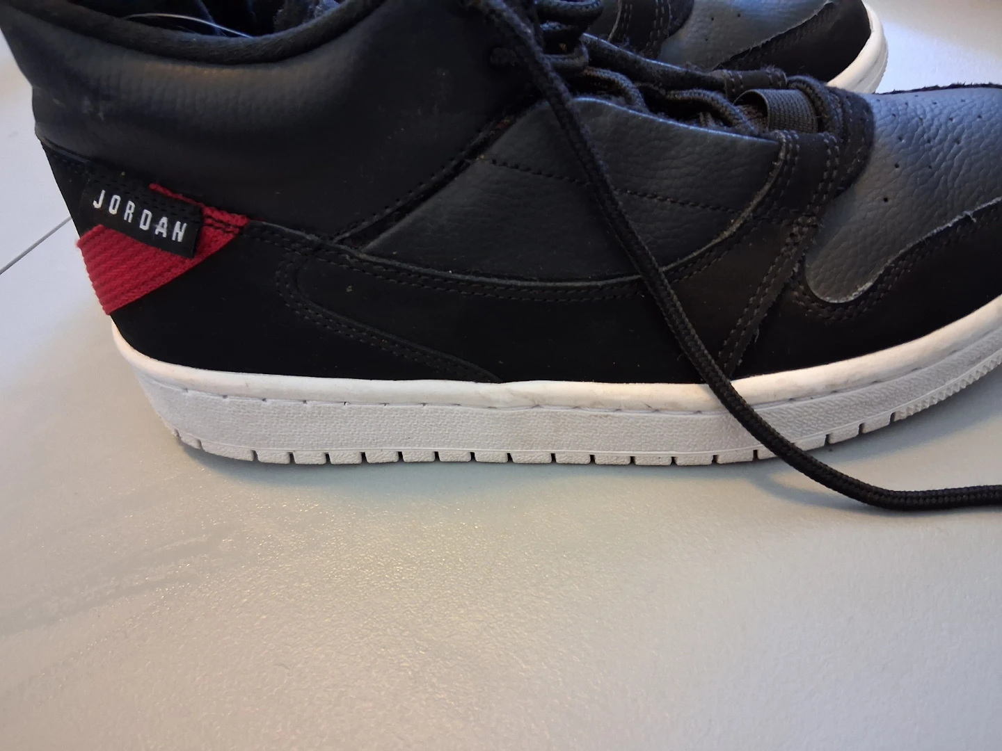 Jordan Sneakers - photo 4