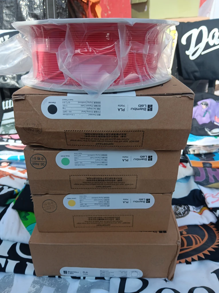 bundle of 5 Bambu Lab Matte Filaments 🔴, ⚪️, 🟡,🟢 ,⚫️ - photo 4