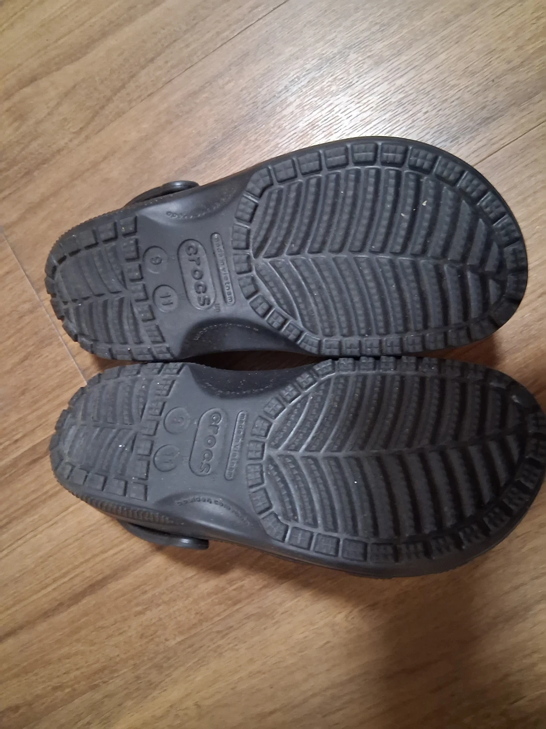 Black Crocs Size 11 Kids - photo 2