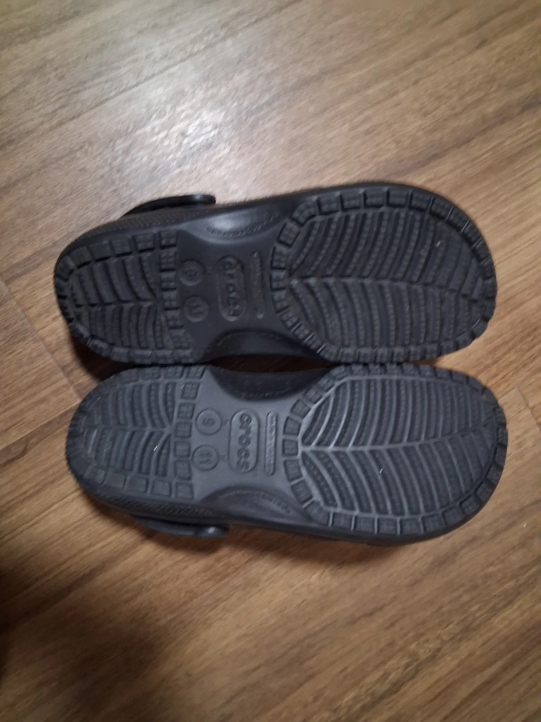 Black Crocs Size 11 Kids - photo 3