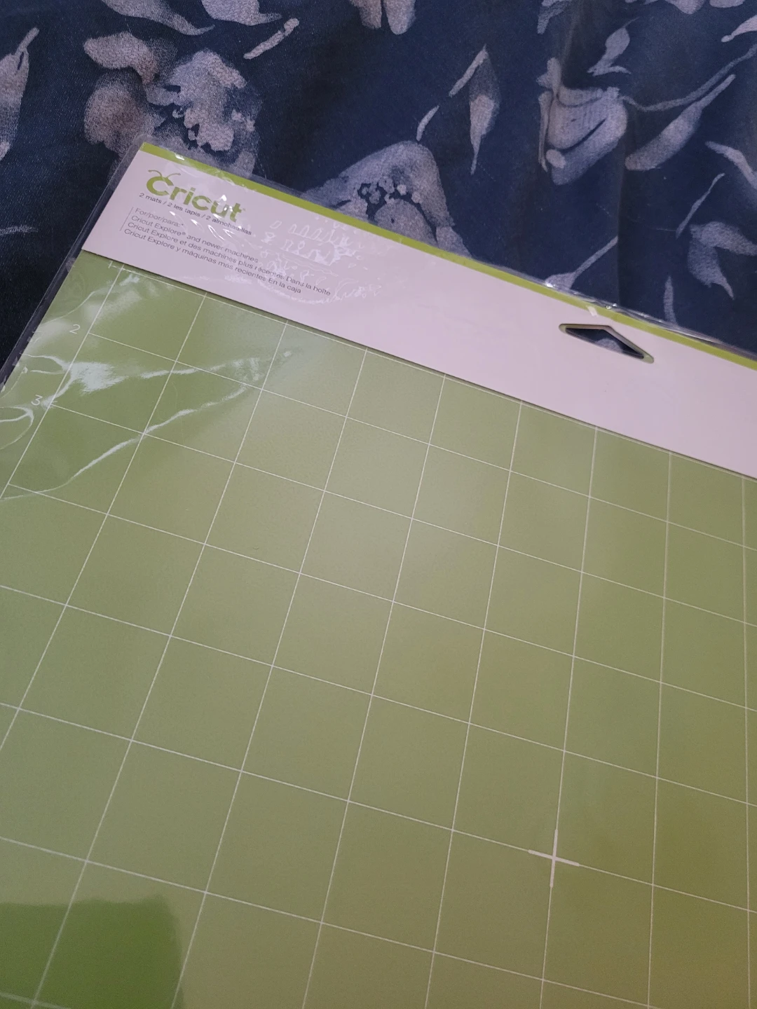 Cricut StandardGrip Mat 12 in. x 12 in. - photo 2