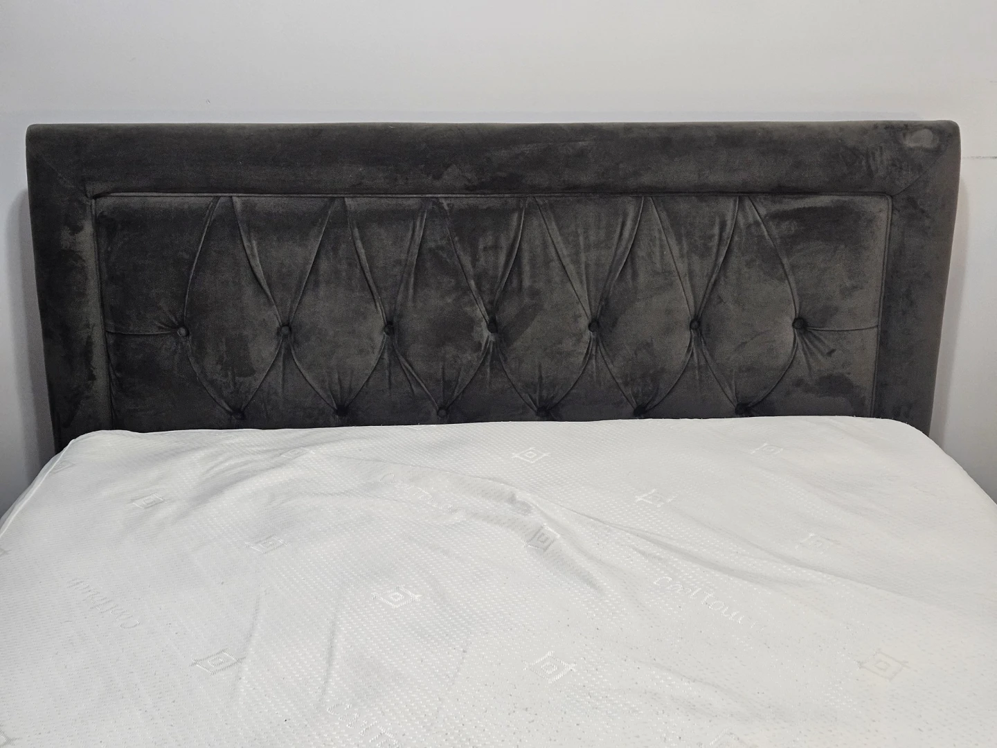 Bed +Mattress +Box+Stand