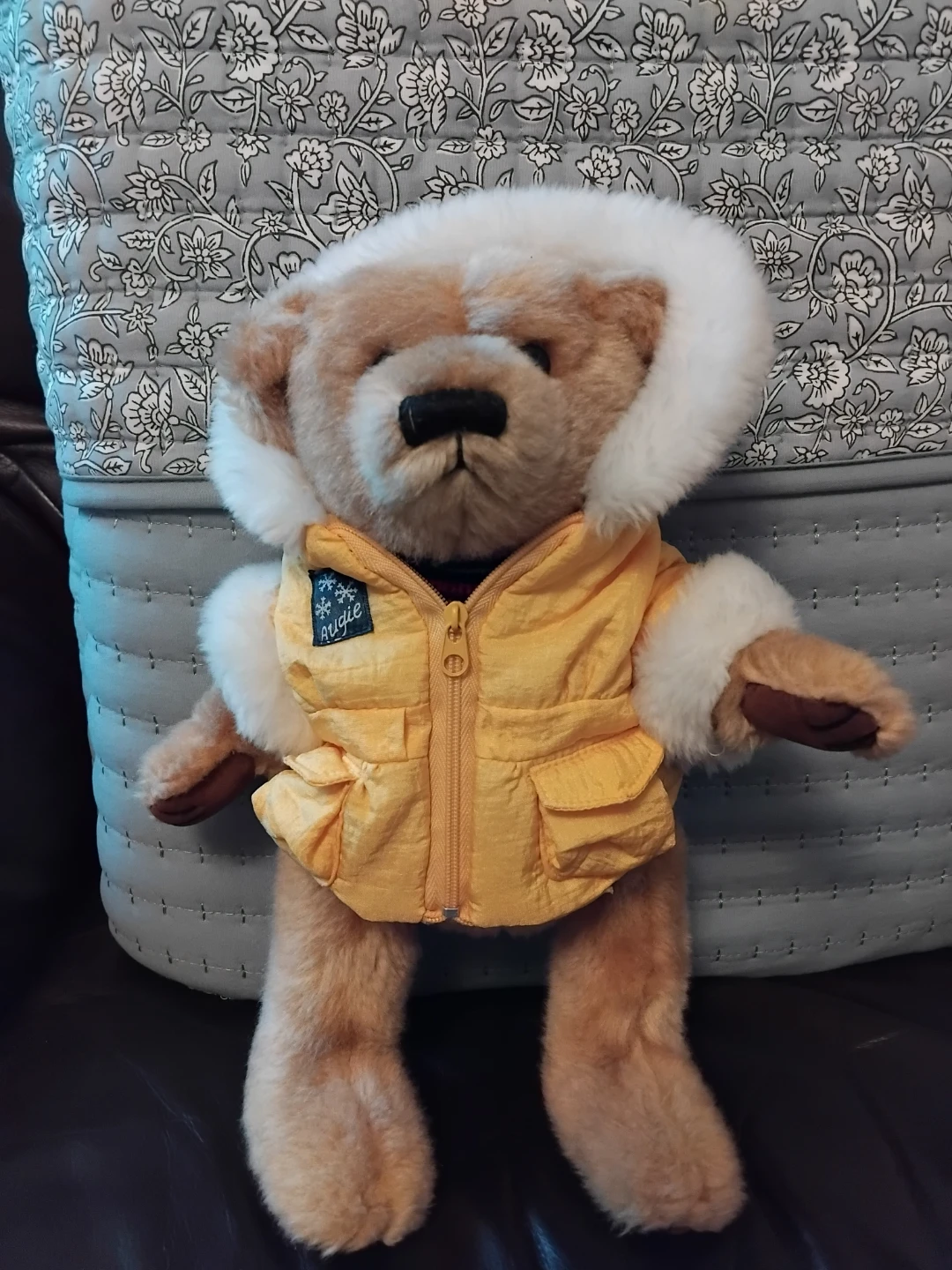 Gund "Hugsie" Teddy Bear with Yellow Winter Jacket - photo 2