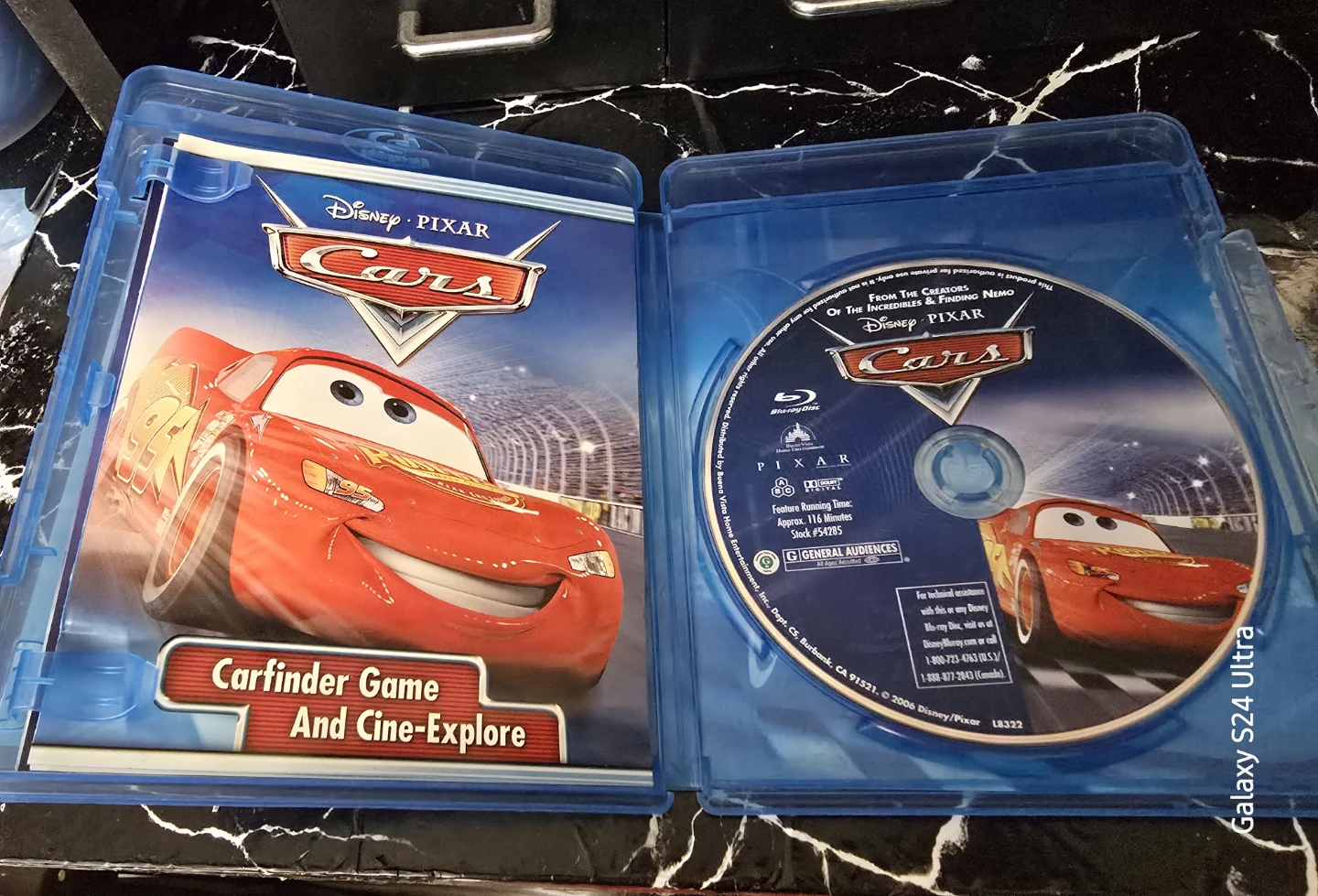 🏆 Disney Pixar Cars Blu-ray Disc/DVD, 2011 Collectible - photo 5