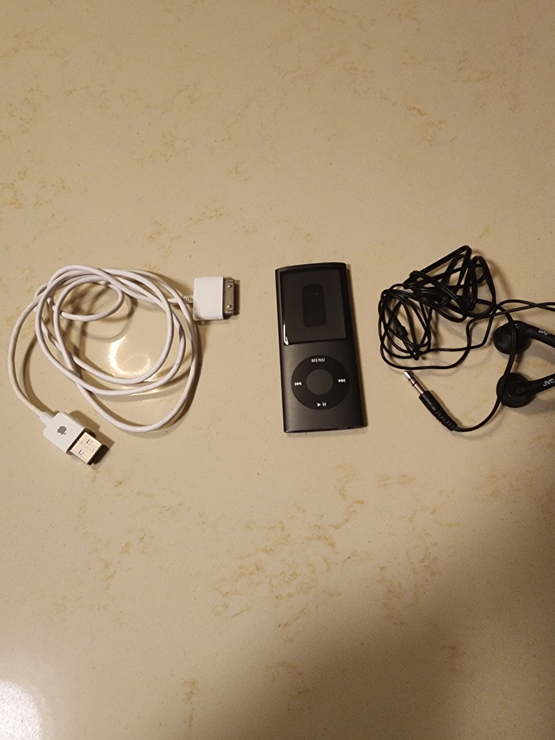 Apple iPod Nano 8GB MP3 Player with Accessories - photo 2