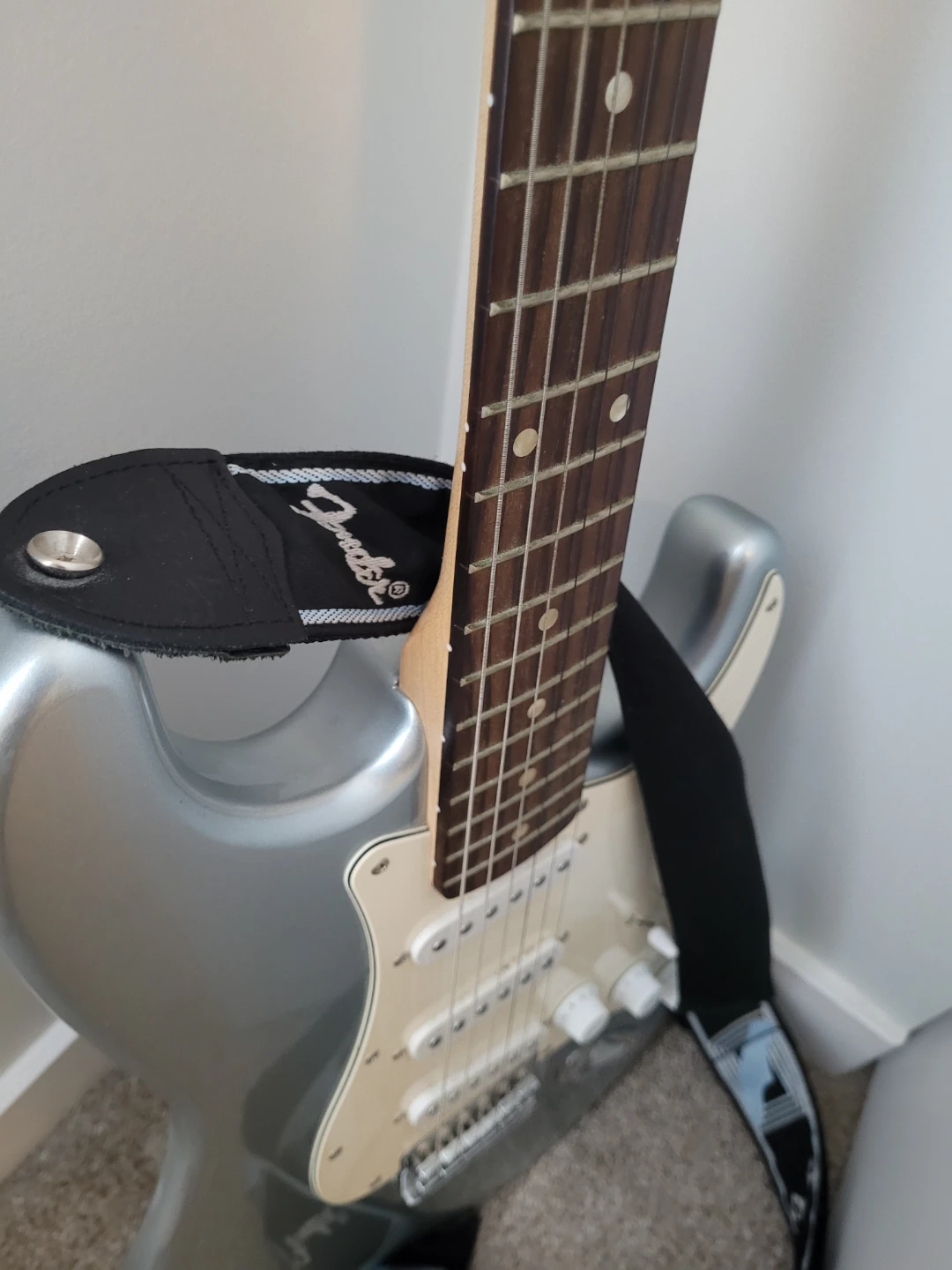 Squier Stratocaster Electric Guitar - Silver - photo 2