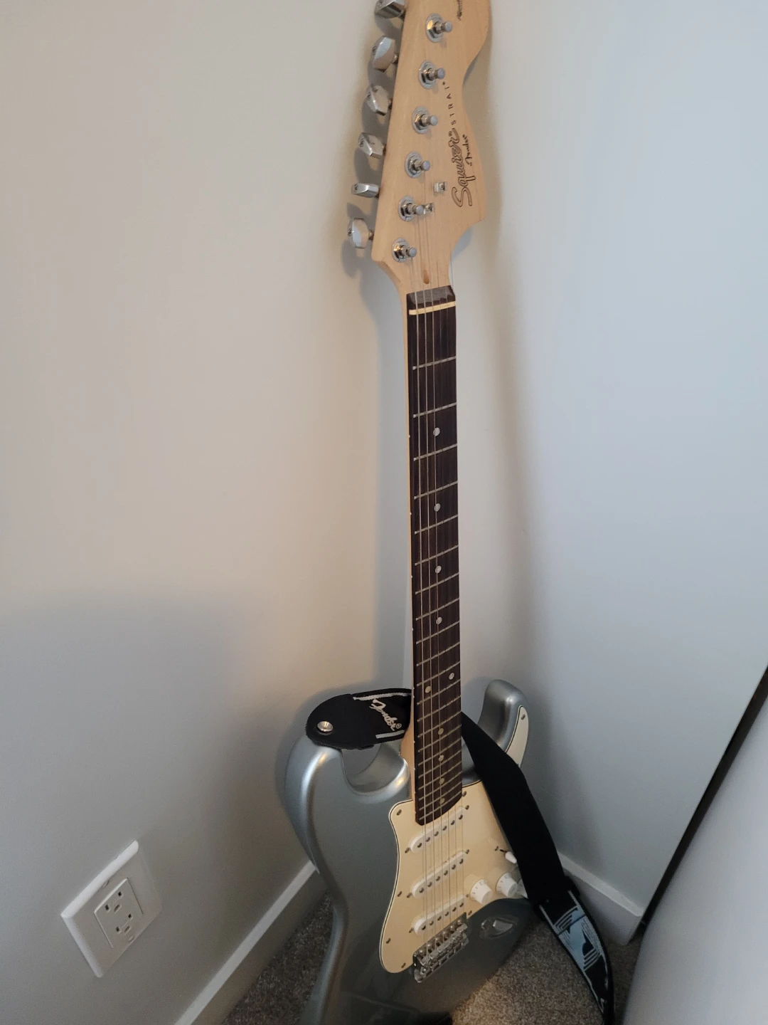 Squier Stratocaster Electric Guitar - Silver - photo 4