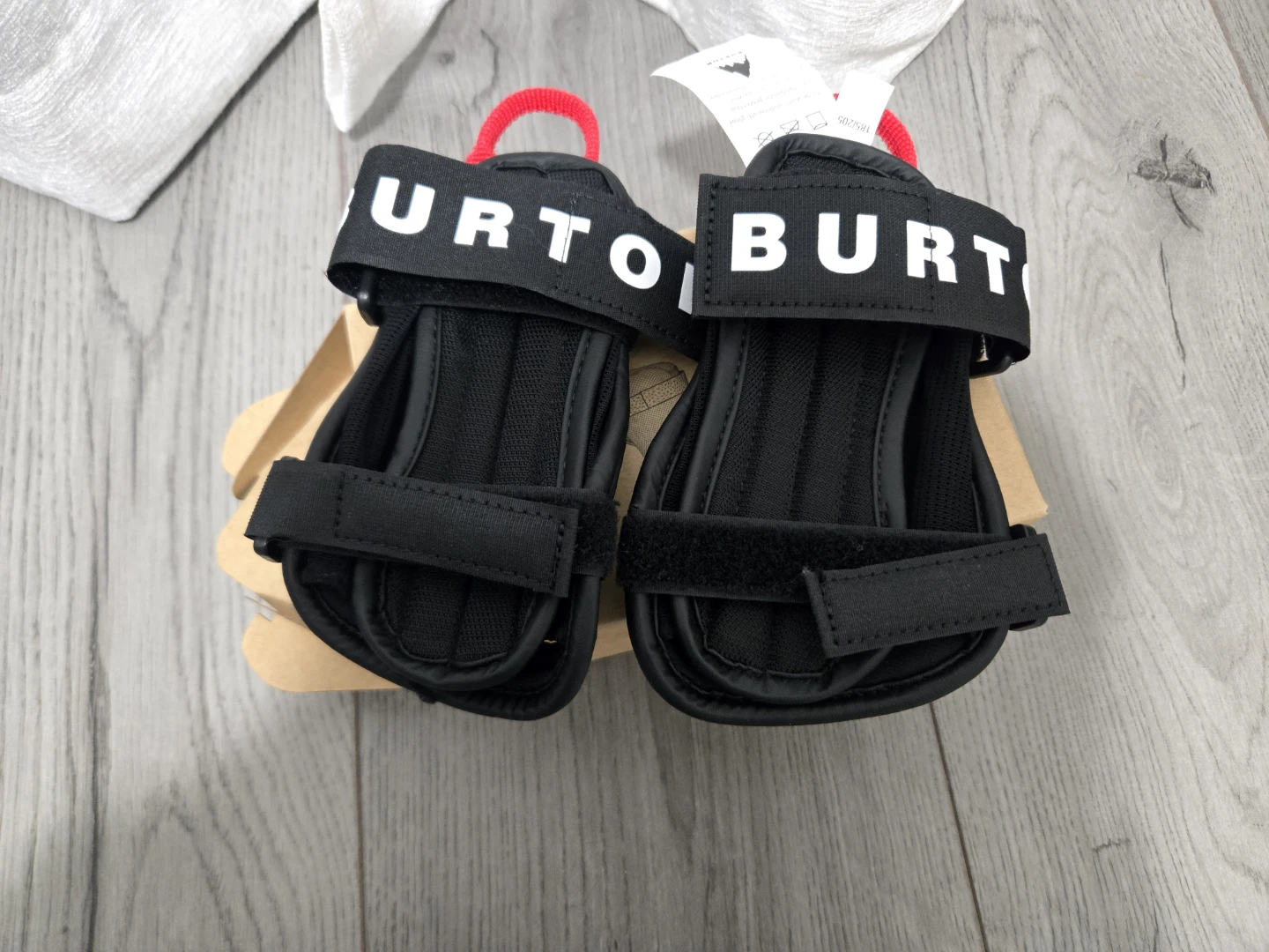 New Burton Adult Wrist Guards - Size M - photo 2