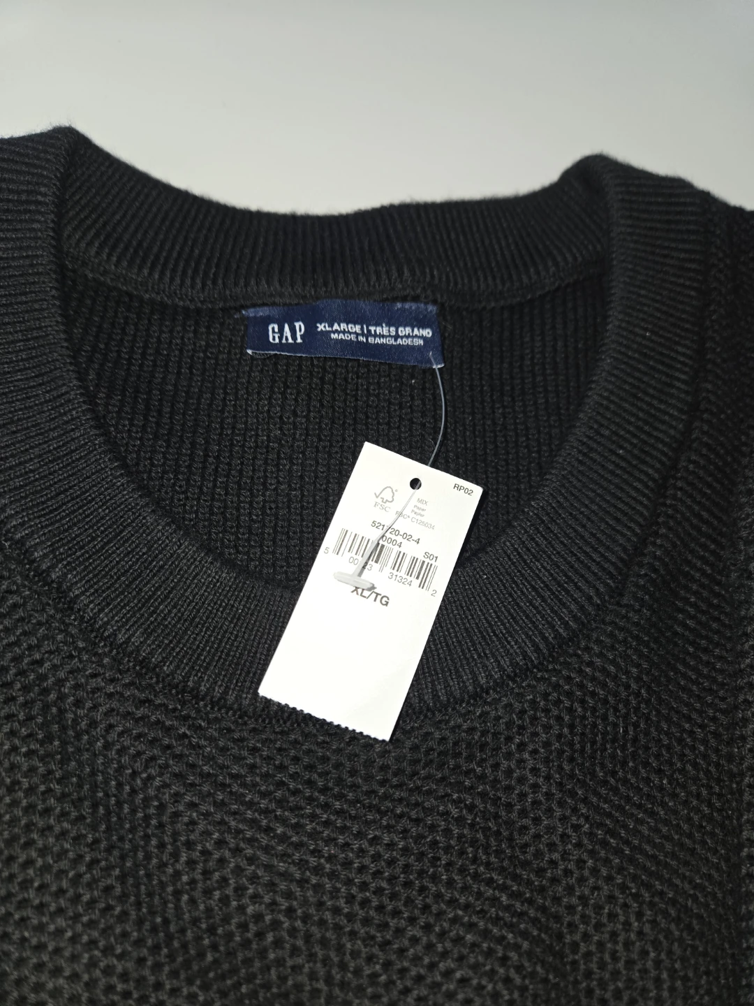 BNWT Men's GAP Sweater - photo 2
