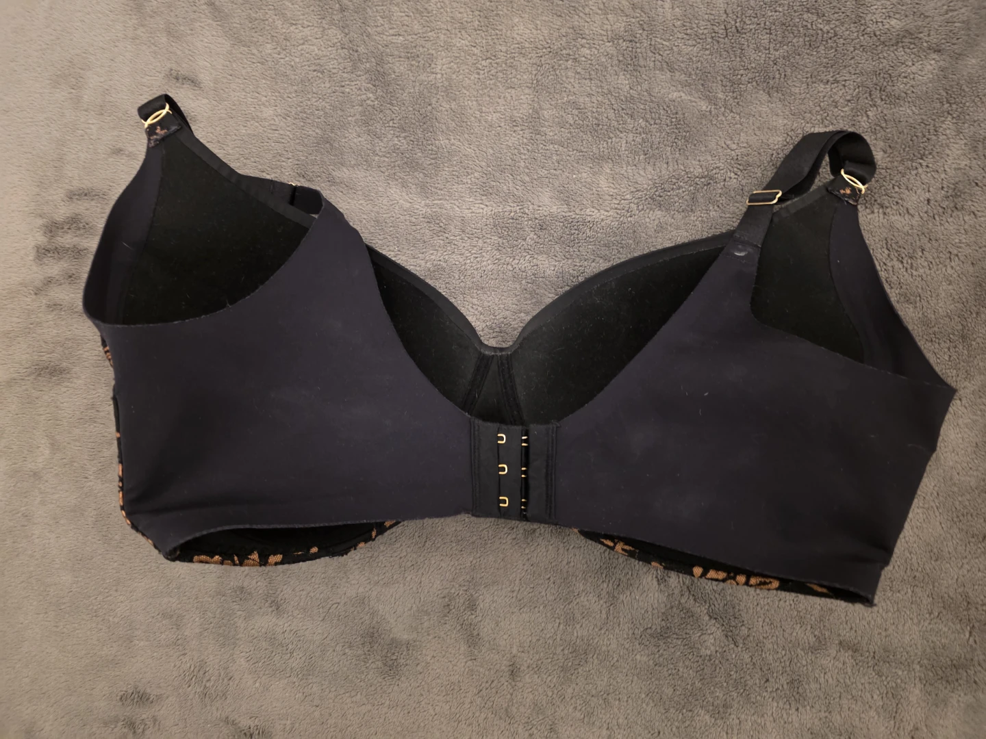La Vie En Rose Black Lace Trim Bra - photo 3