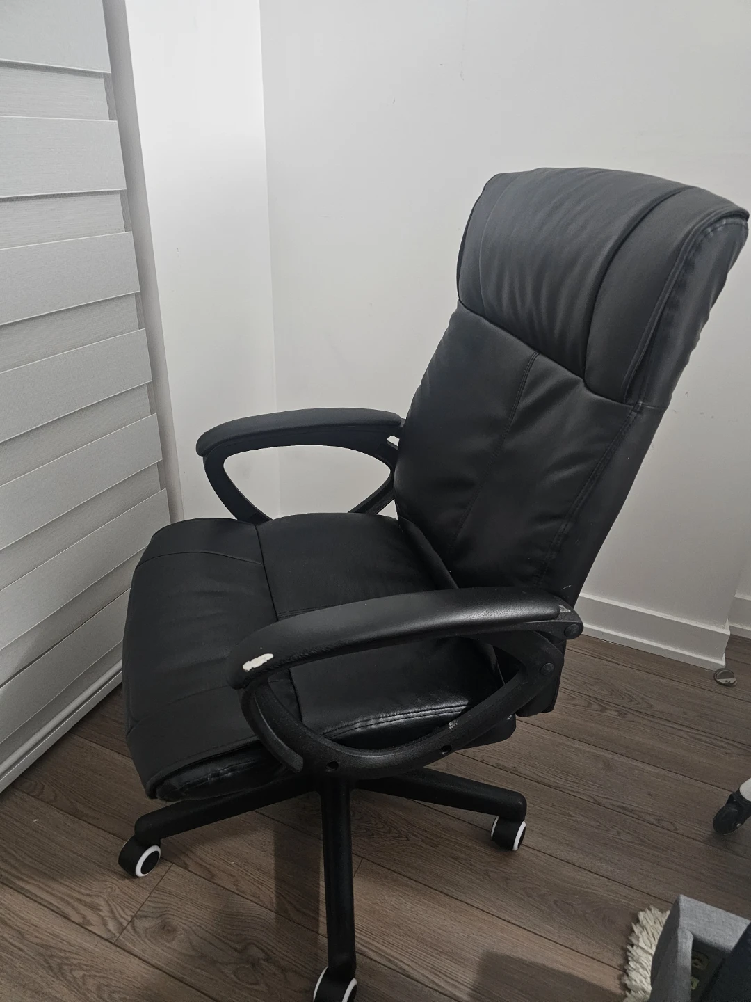 Black Faux Leather Office Chair - photo 2