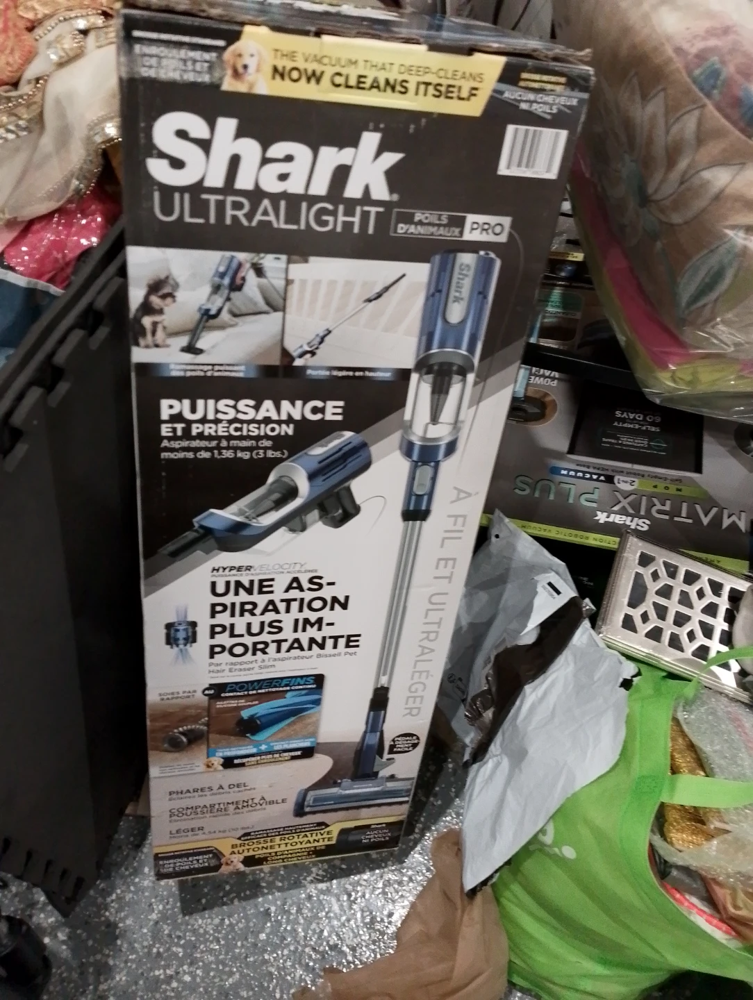 Shark Ultralight pet pro Vacuum