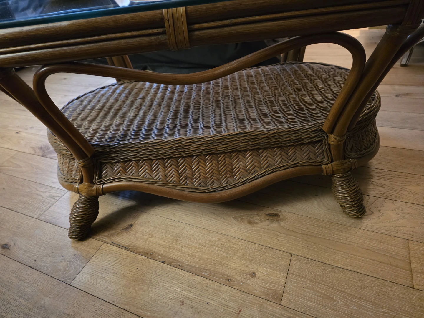 Vintage 2tier Boca Rattan glass top coffee table - photo 4