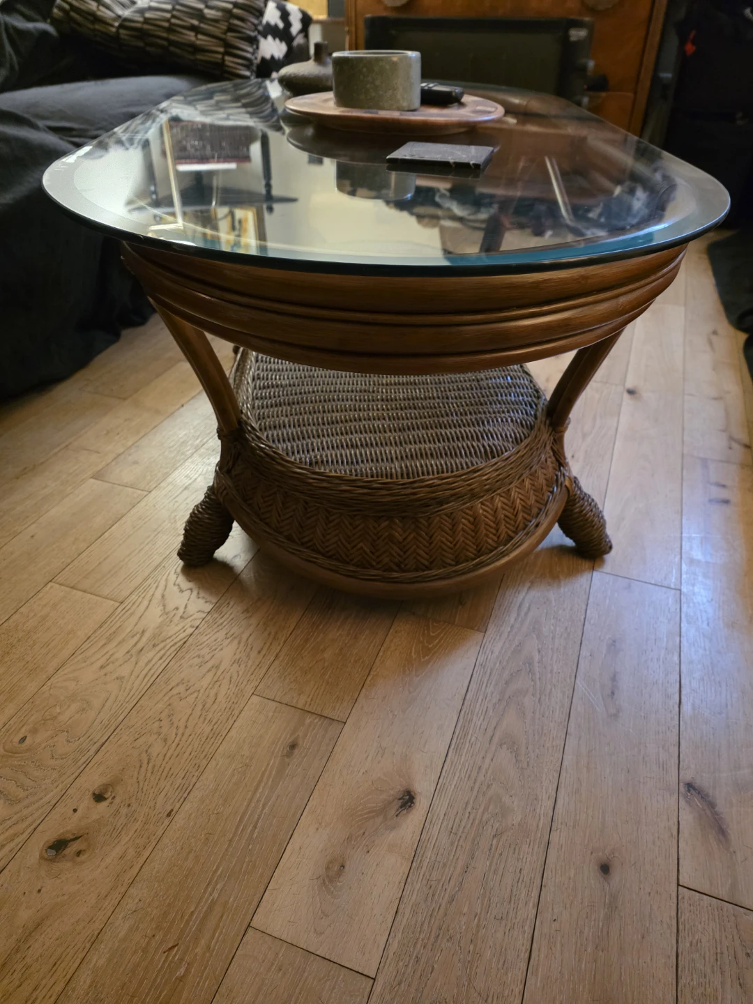 Vintage 2tier Boca Rattan glass top coffee table - photo 5