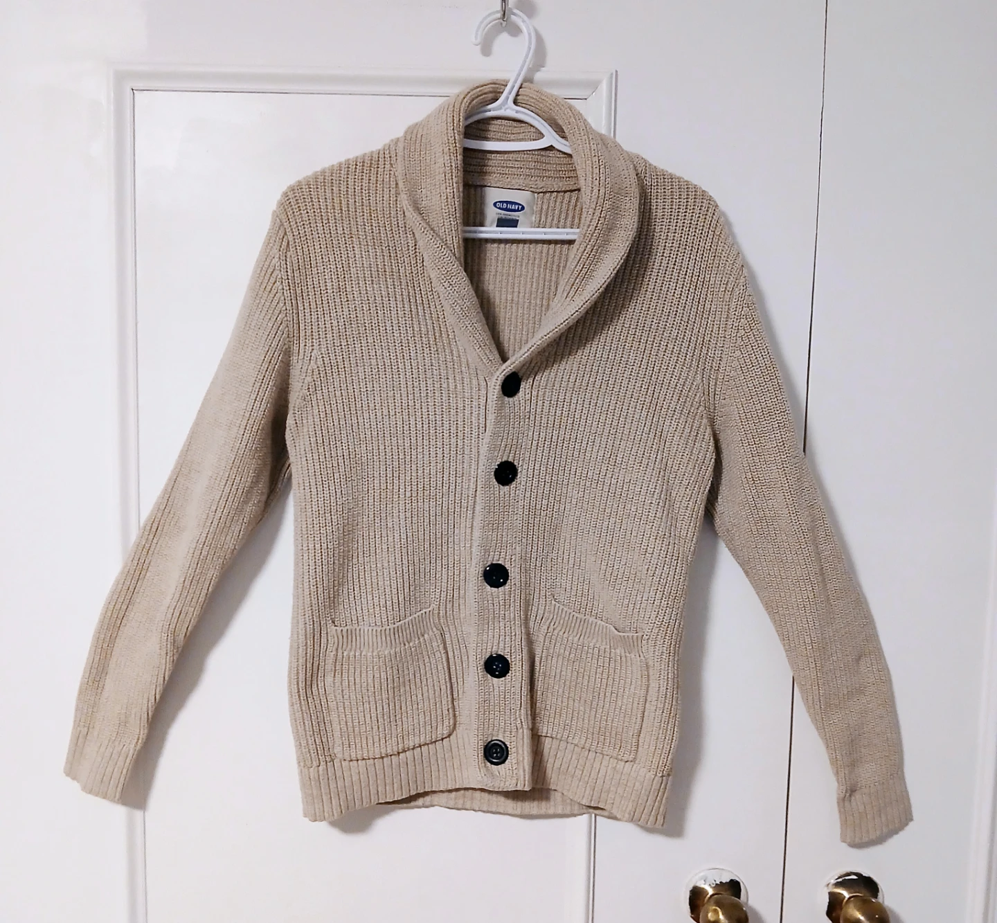 Women Medium Shawl Collar Cardigan