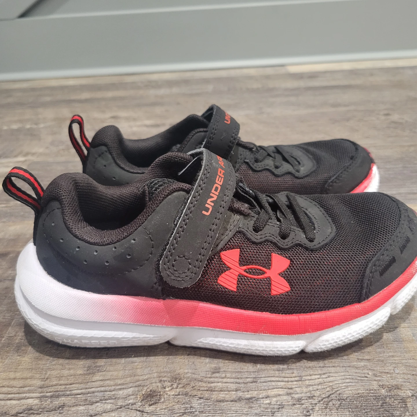 Under Armour Kids Running Shoes Size 13 - photo 4