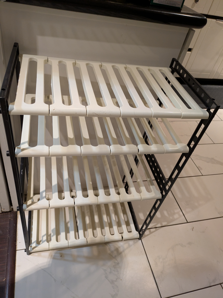 🏆 Plastic rack 4 layers