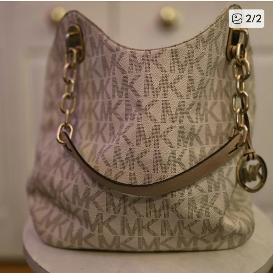 Michael Kors MK Signature Hobo Shoulder Bag