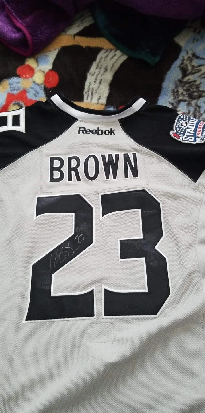Reebok Dustin Brown Los Angeles Kings Autographed Jersey