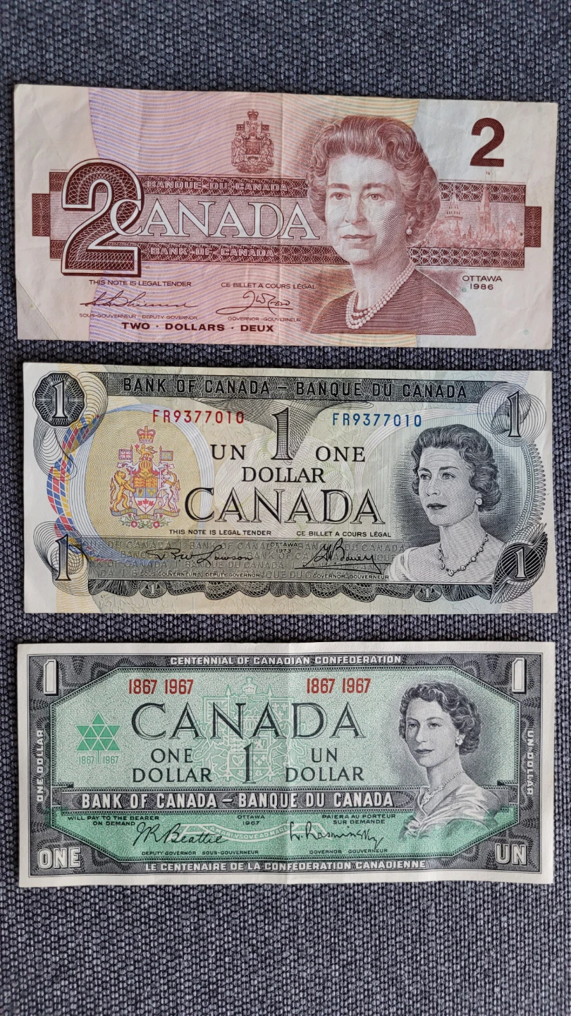 Canadian Banknotes - $1 and $2 Bills