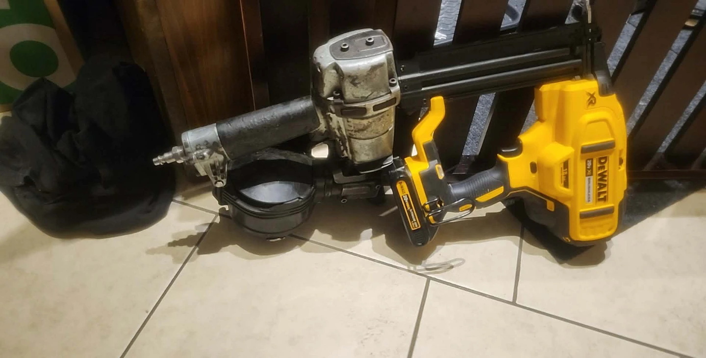 DeWalt 20V XR Cordless Framing Nailer