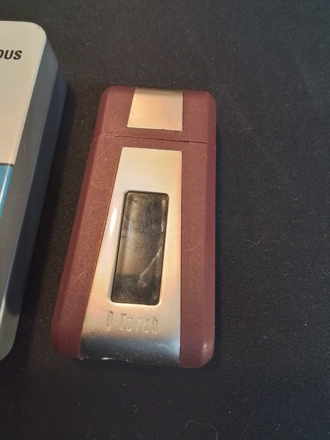 Player's Light Cigarette Case with Two Lighters - photo 4