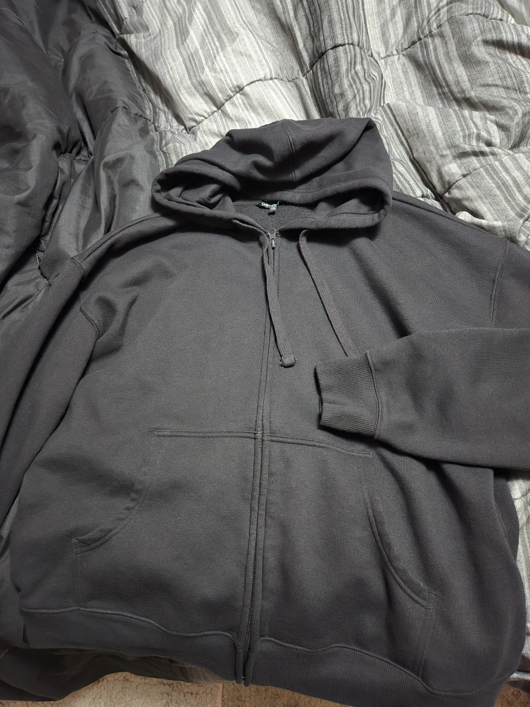 XXL Sweater — NEED GONE ASAP