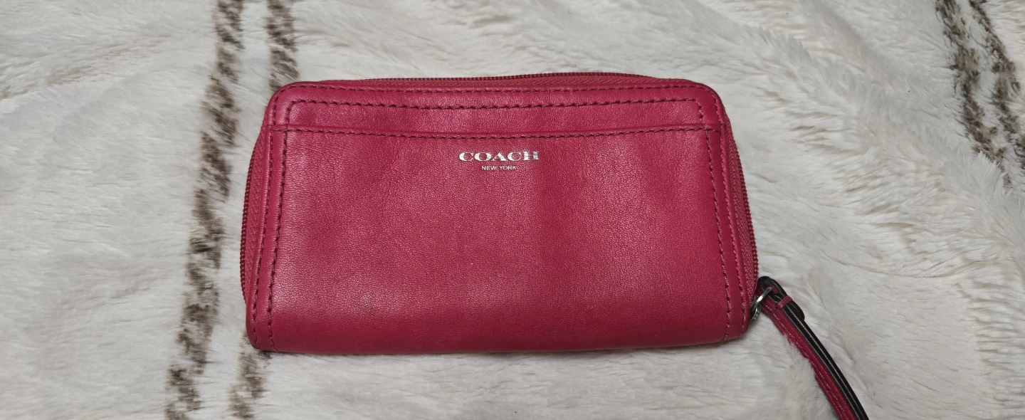 Coach Pink Leather Zip Around Card Case Wallet - photo 2