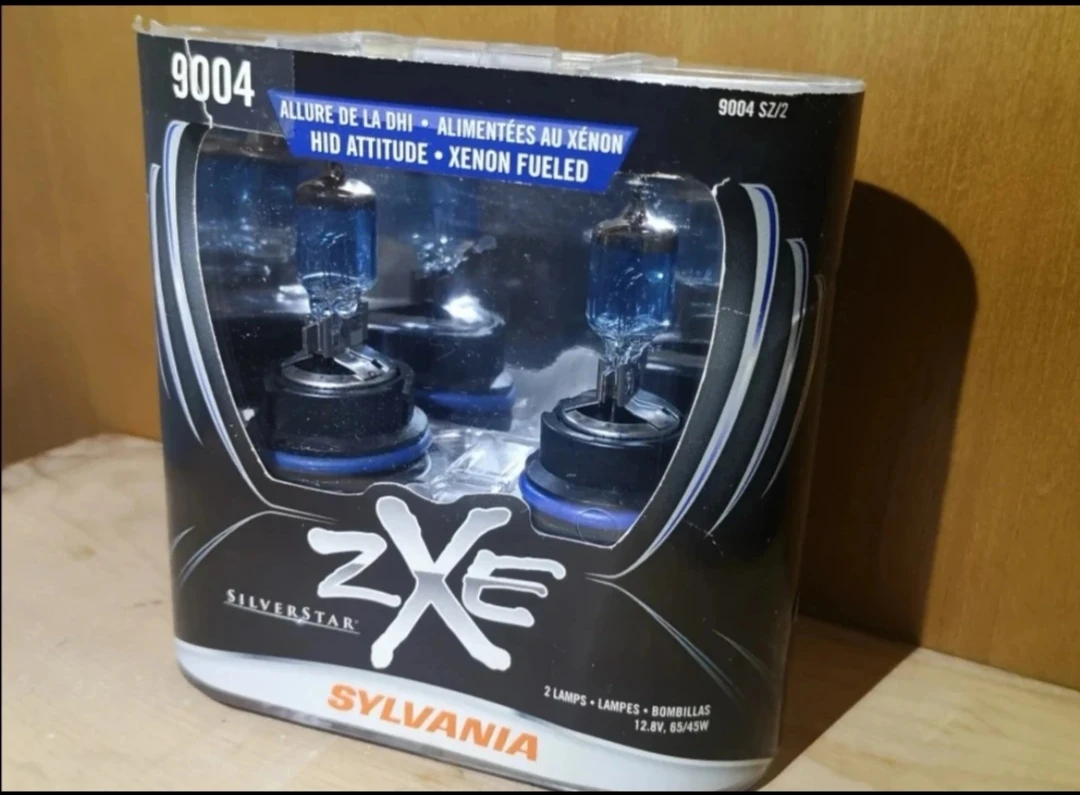 Size 9004 Headlight Bulbs ~ New HID Halogen ~ Vehicle Car Parts
