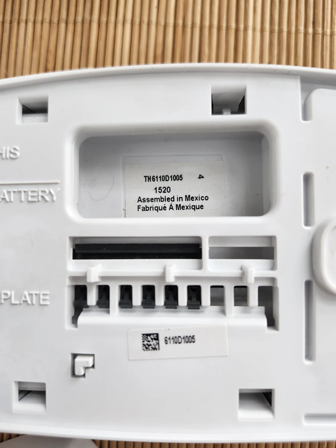 Honeywell TH6100D1005 Programmable Thermostat - photo 2