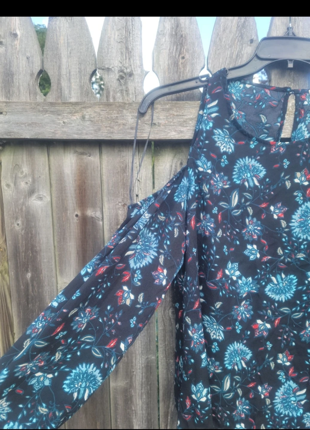 Lily White Cold Shoulder Floral Blouse - Size S - photo 3
