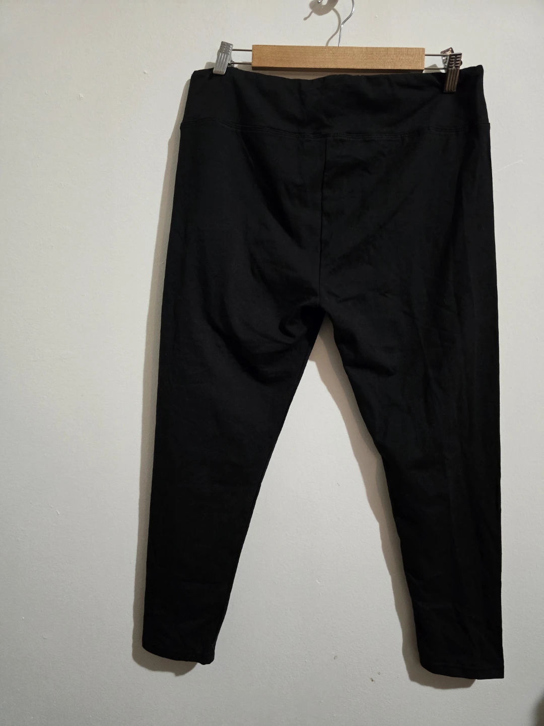 Gloria Vanderbilt Black Leggings - photo 2
