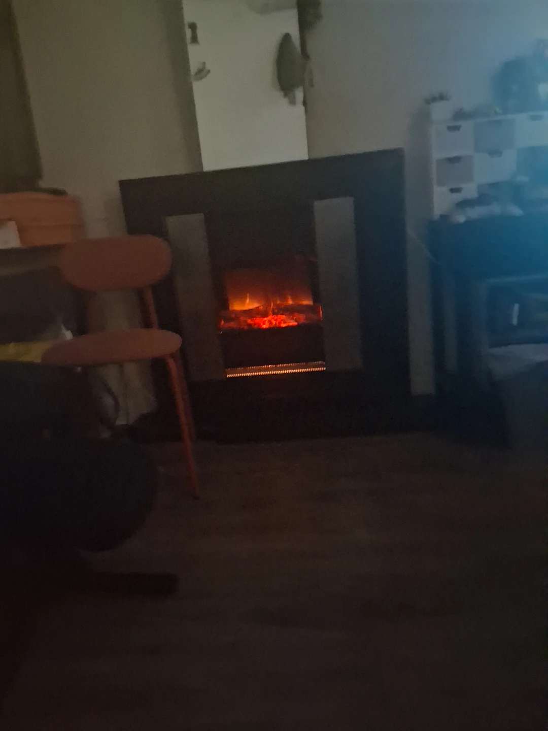 Electric Fireplace with Realistic Flame Effect - photo 2