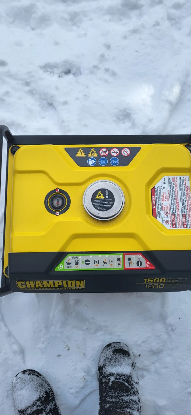 Champion 1500 Watt Generator - photo 5