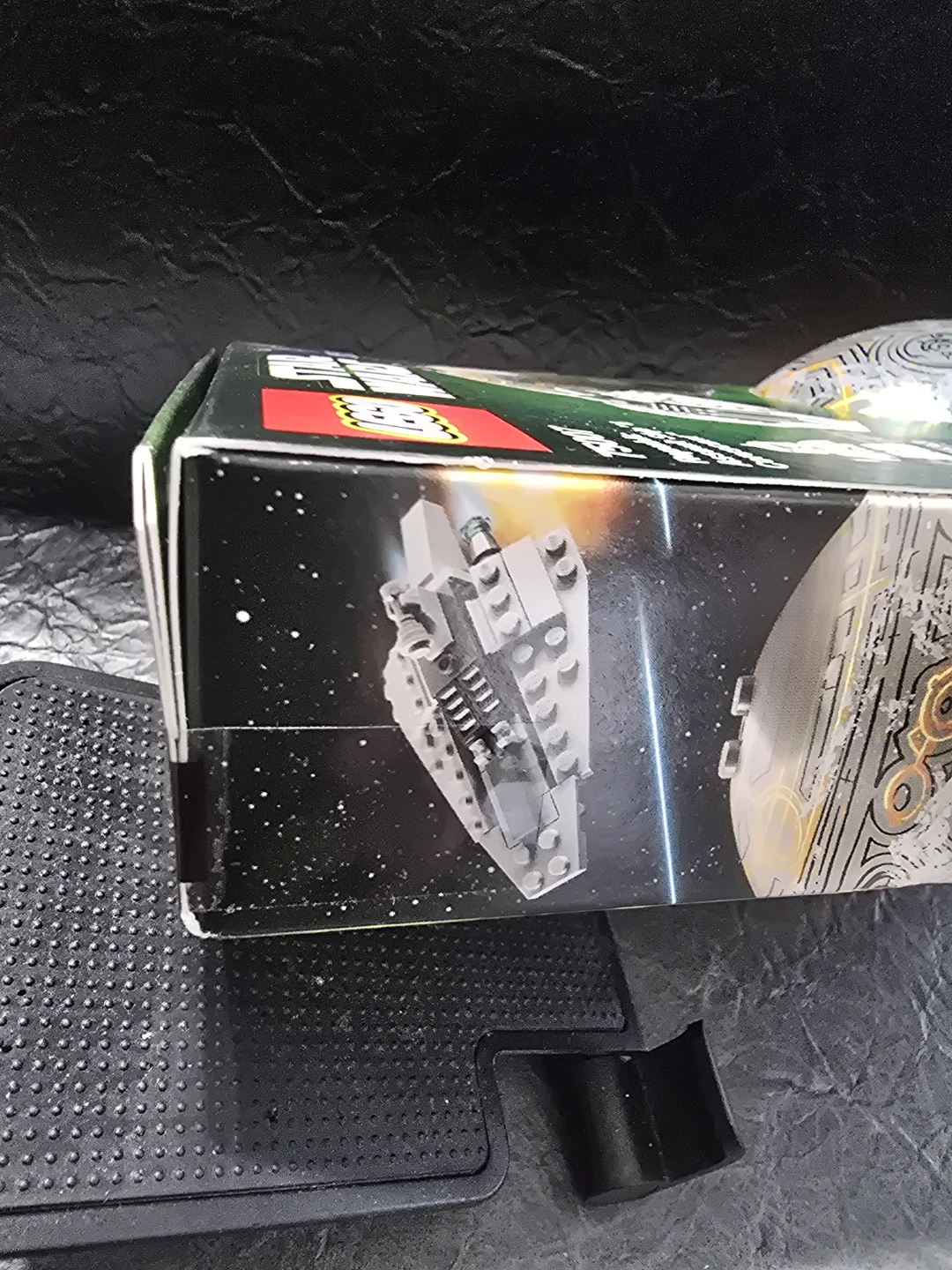LEGO Star Wars 75007 Republic Assault Ship & Coruscant BNIB - photo 4