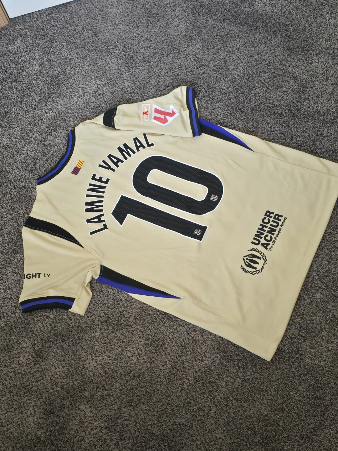 Nike Barcelona Lamine Yamal 10 Jersey - photo 3