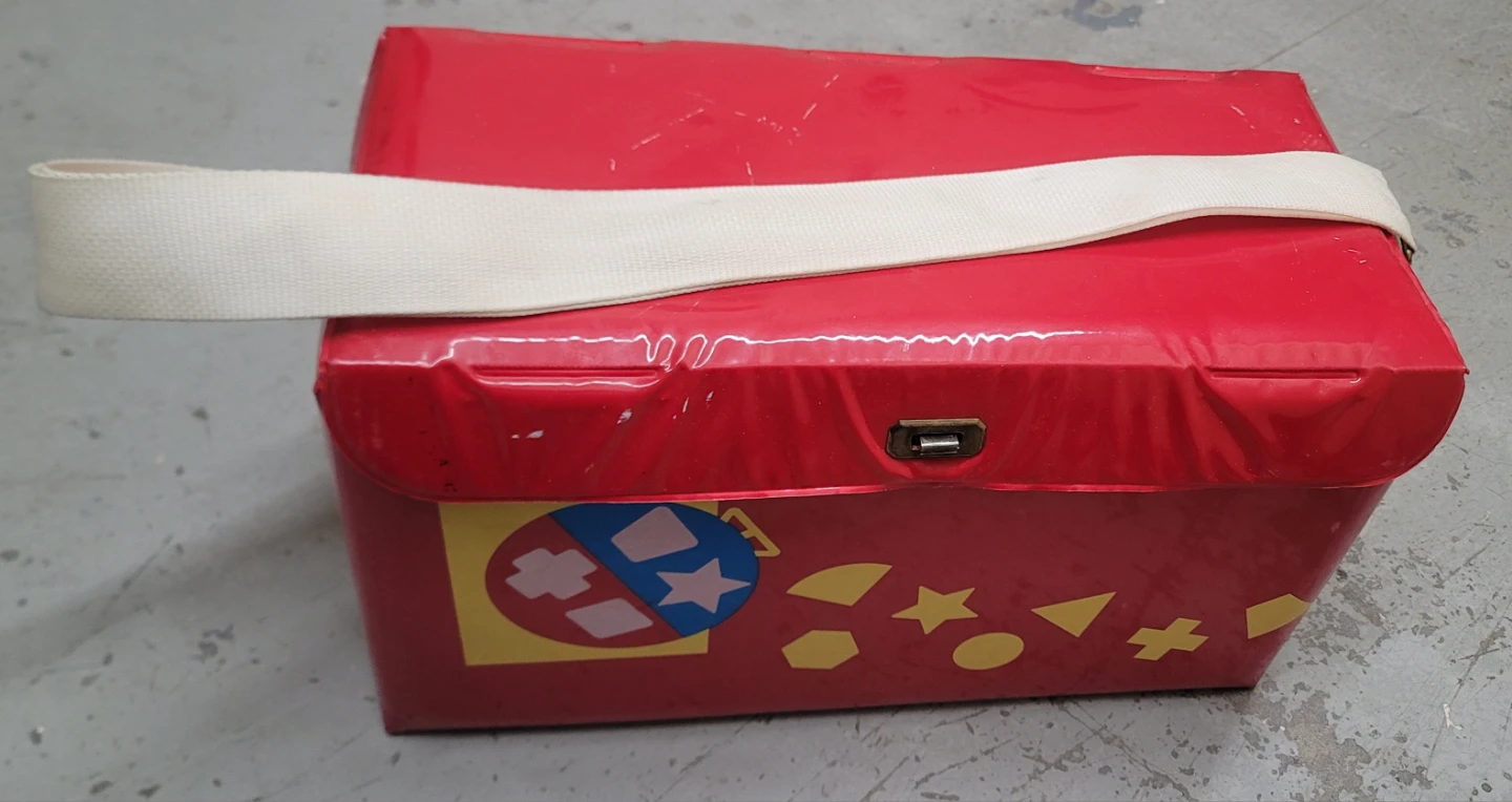 Tupperware vintage red lunch box cooler bag with strap - photo 4