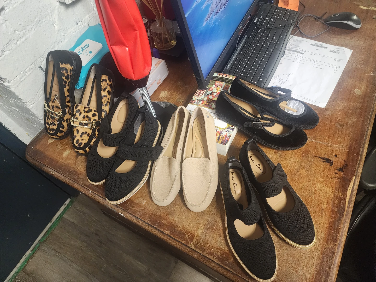 Assorted Women's Flats - Various Brands and Styles