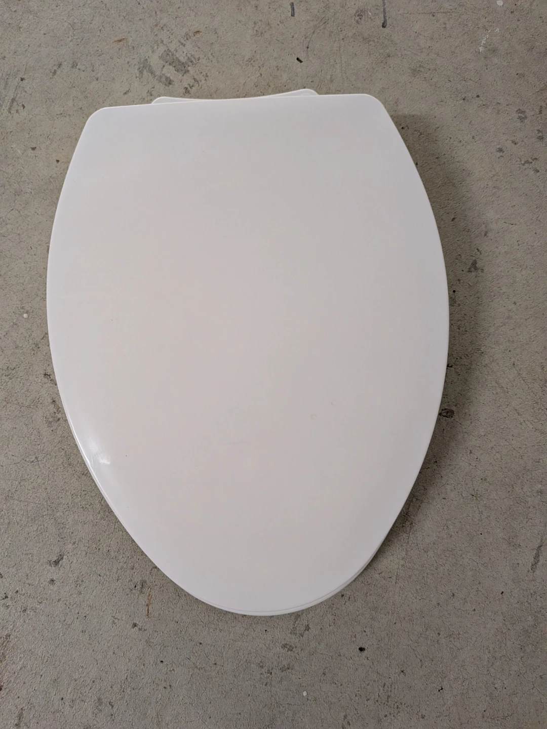 Soft Closing Elongated Toilet Seat