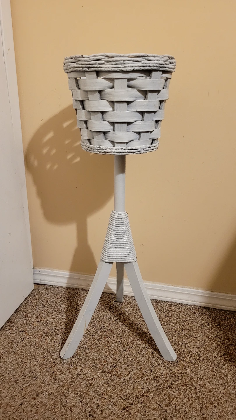 Wood / Wicker Plant Stand - photo 2