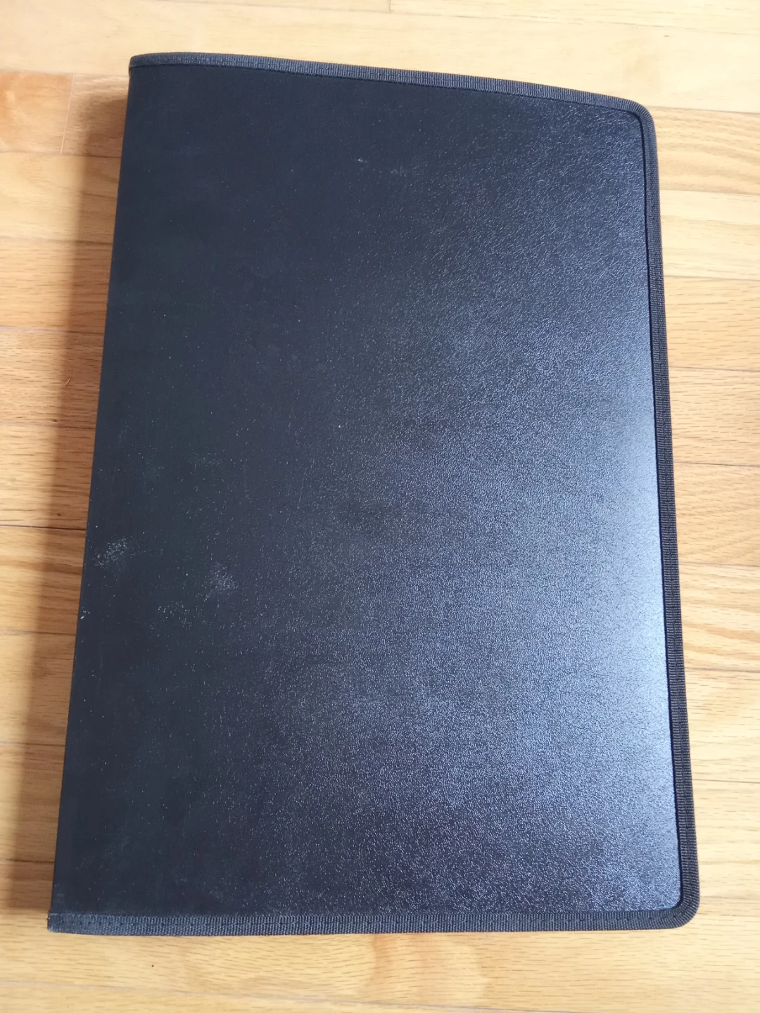 NEW Black Portfolio Folder with Sleeves 12"x17"