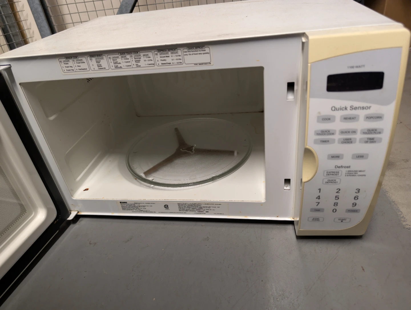Kenmore Circular Wave Microwave - photo 2